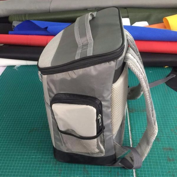 High quality 420D polyester new design picnic backpack cooler bag