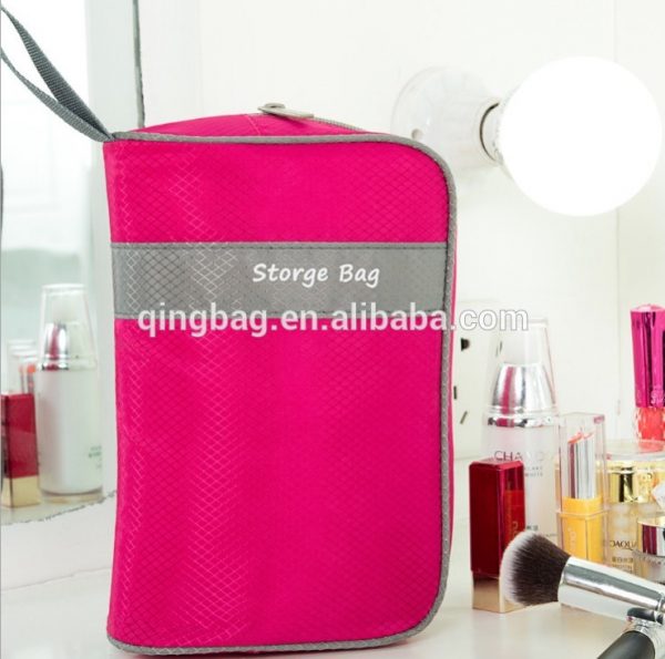 Hanging Travel Toiletry Kit for Men Women Toiletries cosmetics Rugged & Water Resistant with Mesh Pockets