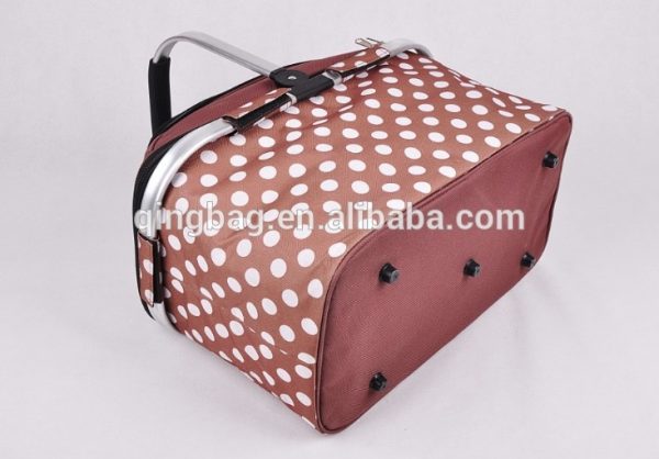 Outdoor camping insulated picnic cooler basket