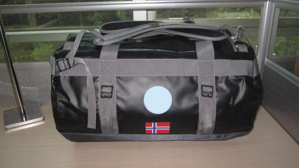 Custom Waterproof PVC Tarpaulin Duffel Bag backpack padded shoulder straps