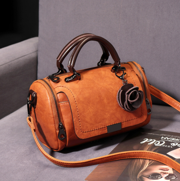 Genuine Leather Handbags with flower accessory Factory women Handbag Original