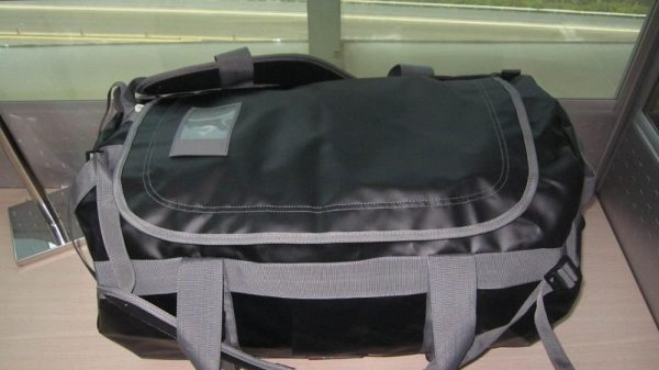 Custom Waterproof PVC Tarpaulin Duffel Bag backpack padded shoulder straps