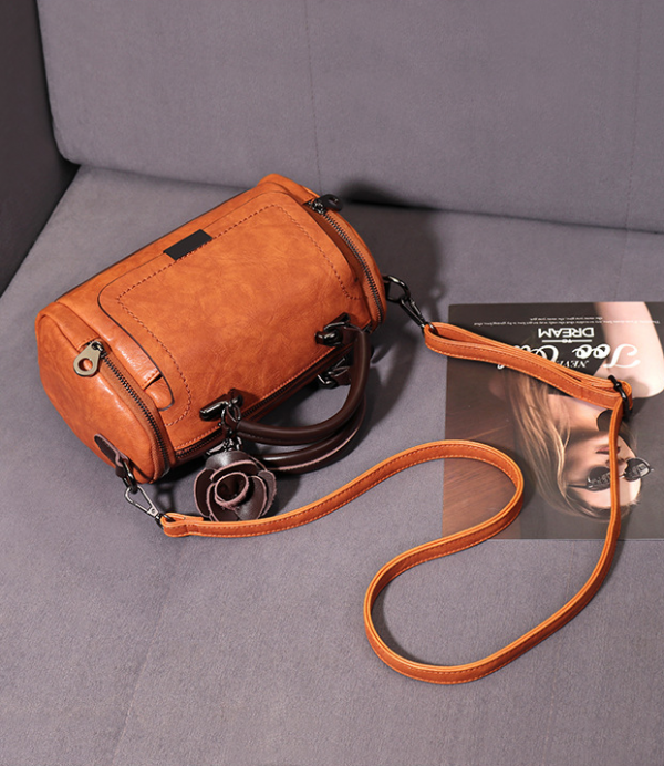 Genuine Leather Handbags with flower accessory Factory women Handbag Original